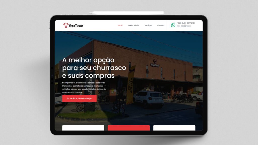 Imagem de tablet exibindo o site do Frigomaster feito pela Odoiá